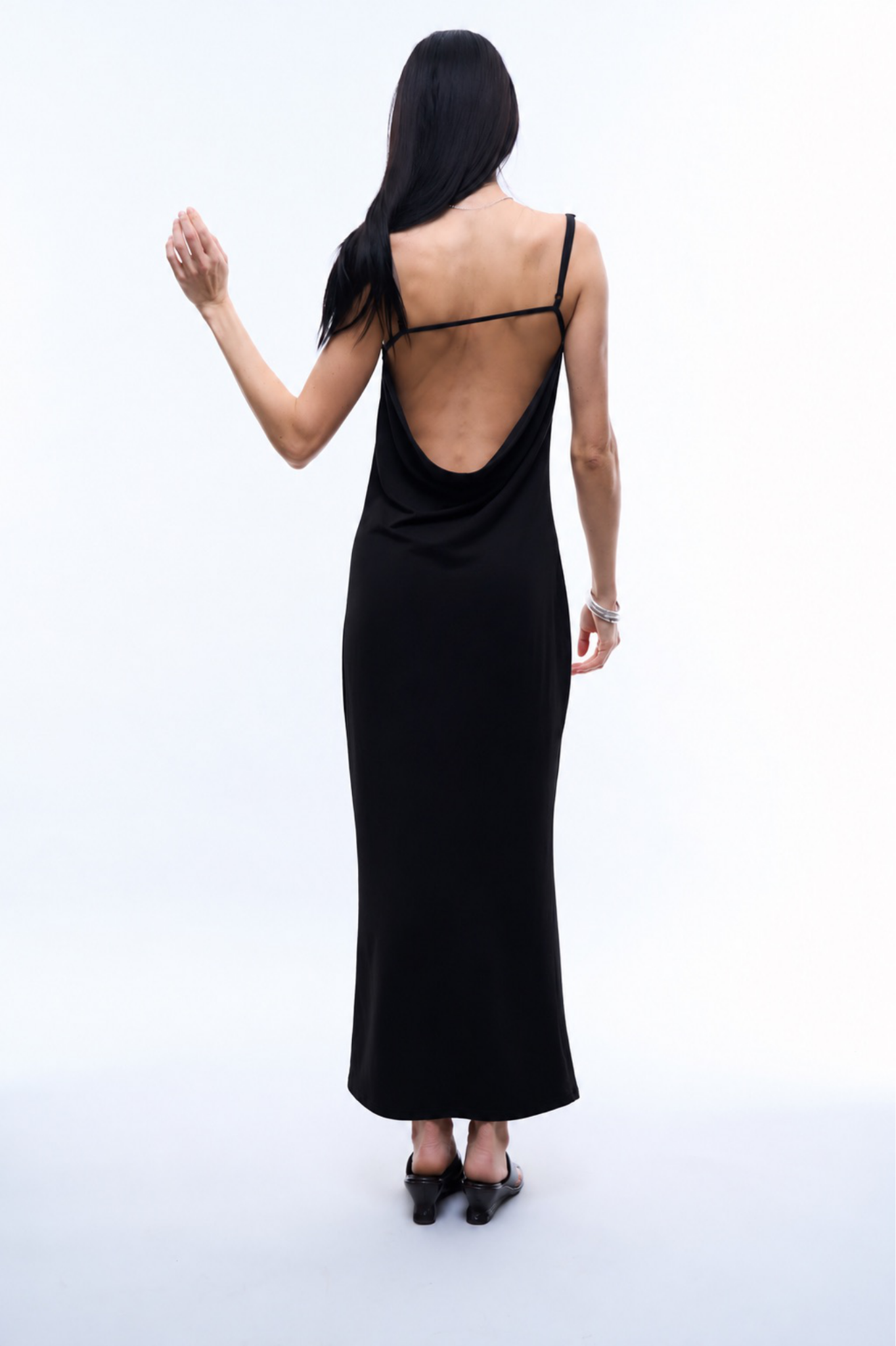 NIGHTLINE LONG DRESS IN BLACK
