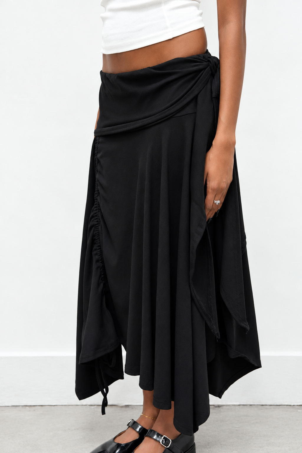 MIRAGE SKIRT IN BLACK