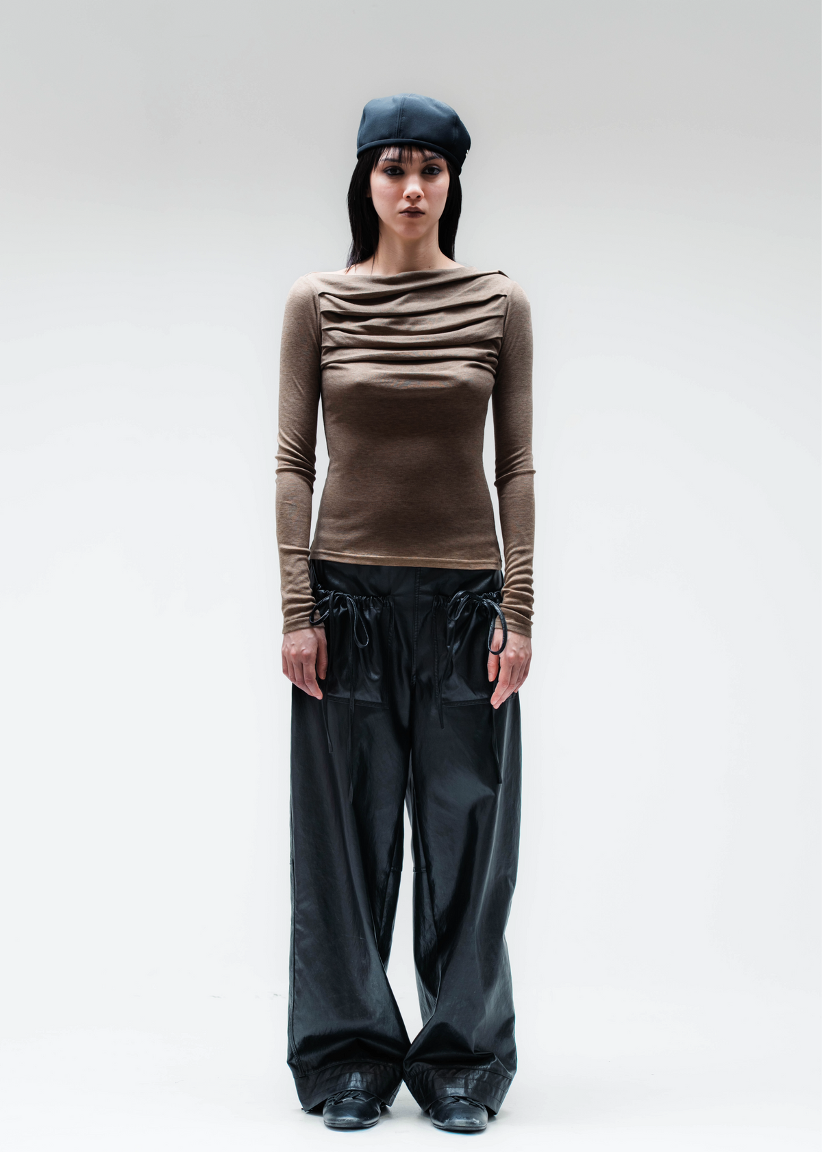 EVERDAY CHIC TOP IN SANDSTONE