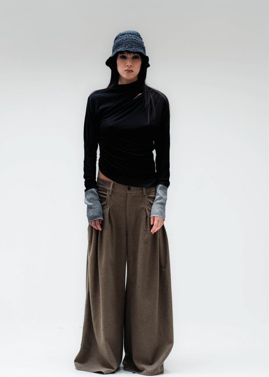 CLOY TOP